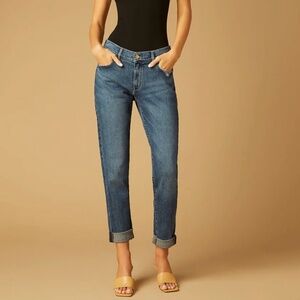 DL1961 Riley Light Seaborn wash size 28 straight leg boyfriend jeans